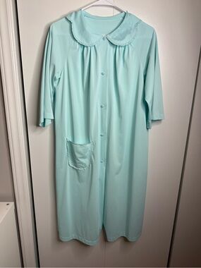 Vintage Shadowline Women's Medium Nylon Nightgown Button Front Pockets Blue Lace